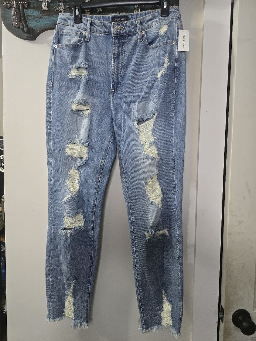 JUICY COUTURE Detroyed Venice Jeans NWT